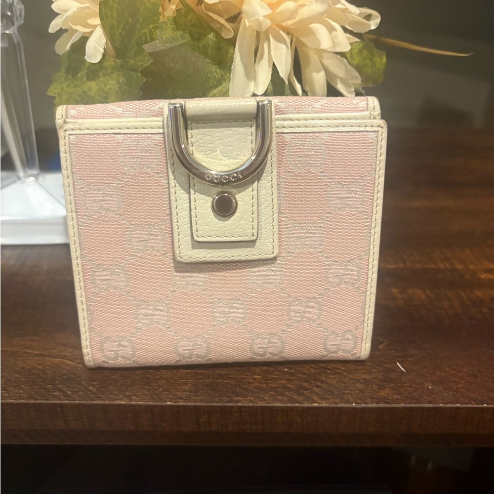 Gucci Pink and Cream Wallet